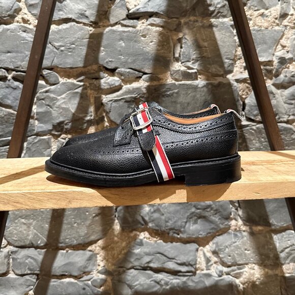 Thom Browne Black Pebbled Grosgrain Tricolour Strap Long Wingtip Shoes - Picture 6 of 11